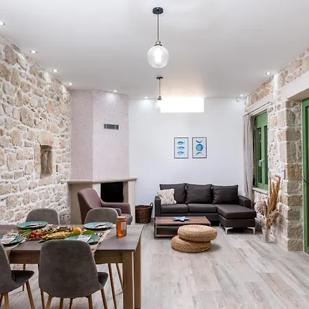 Katina's House Tatil Evi *